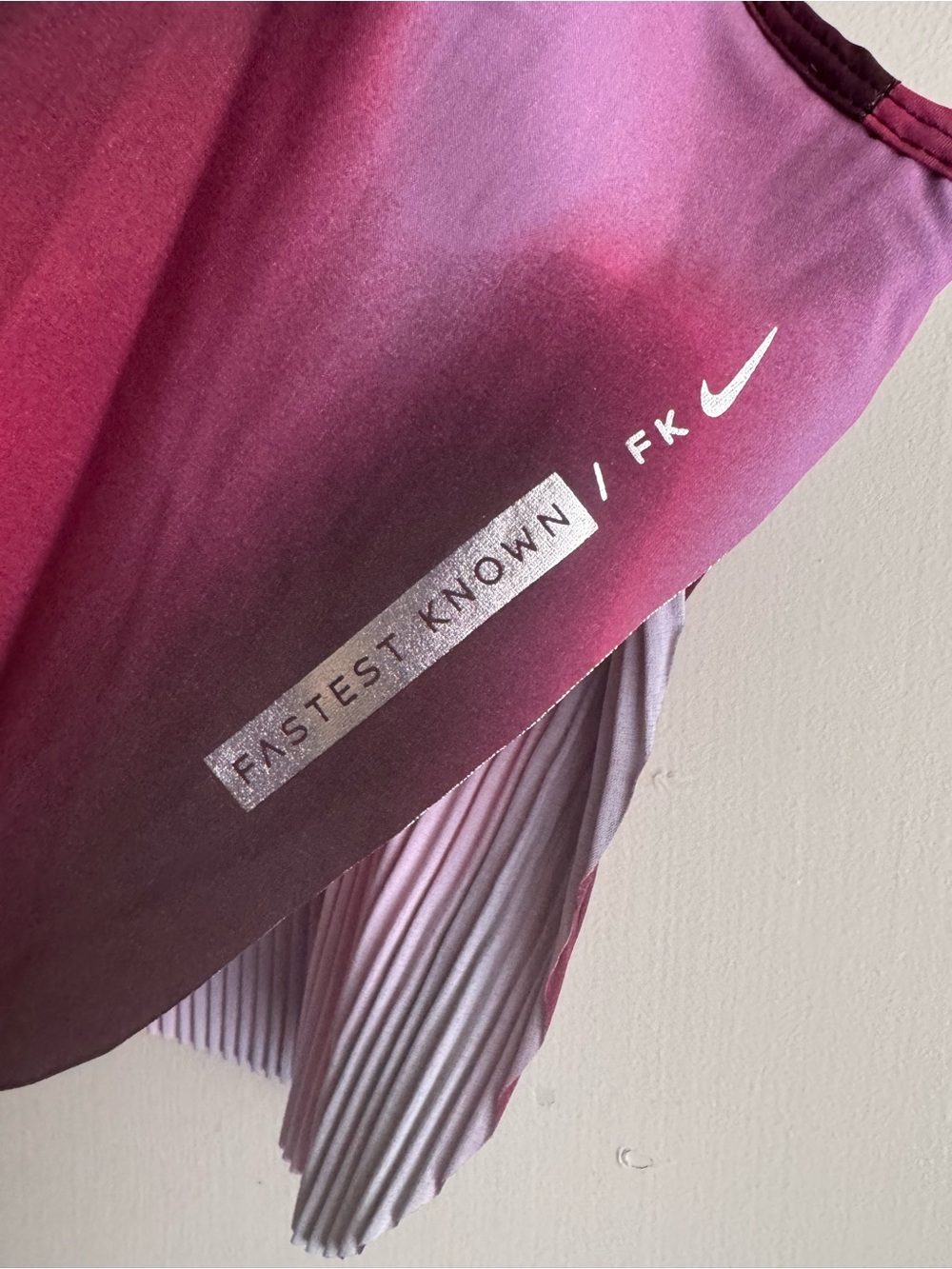 Nike AeroSwift Women's Dri-FIT ADV “Faith Kipyegon” Cropped Running top - Picture 4 of 9